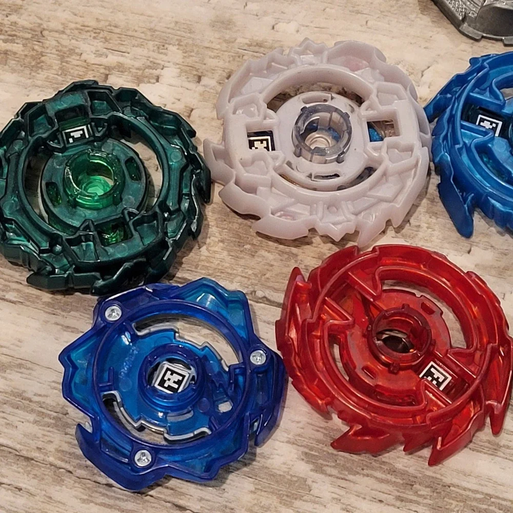 Beyblade Burst Evolution &‎ Turbo Collection - Launchers, Layers, Discs & Case